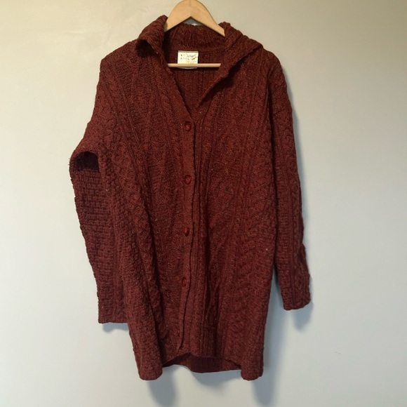 Kilronan Knitwear Wool Made in Ireland Cable Knit Sweater Cardigan in Burgundy - Picture 1 of 7